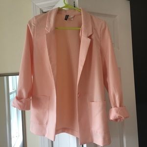 Small H&M pink blazer